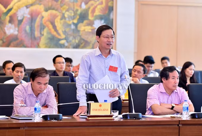 Ông Bùi Văn Cửu đã thiếu kiểm tra, đôn đốc, giám sát chặt chẽ một số khâu trong quá trình tổ chức kỳ thi, quá trình thực hiện Quy chế thi, nhất là khâu chấm thi, không kịp thời phát hiện ra những sơ hở có thể dẫn đến vi phạm để khắc phục.Từ đó, để xảy ra sai phạm, can thiệp, tác động, sửa chữa, nâng điểm thi cho 65 thí sinh trong 02 năm 2017 - 2018, gây hậu quả rất nghiêm trọng.