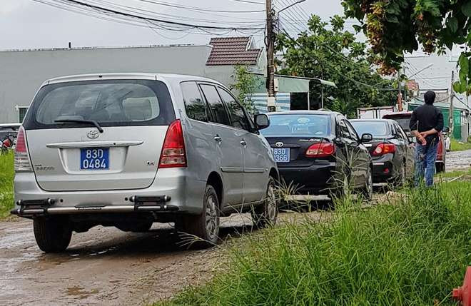 DBQH de xuat Chu tich tinh di xe may: Tu duy tut lui, bao gio dat nuoc moi phat trien?