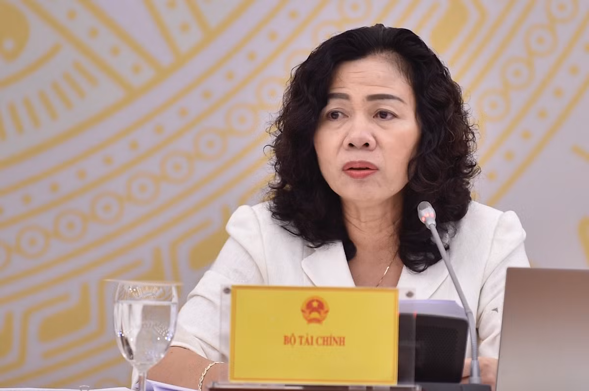 Thu truong Bo Tai chinh ly giai nguyen do keo dai vu Asanzo toi 30/8