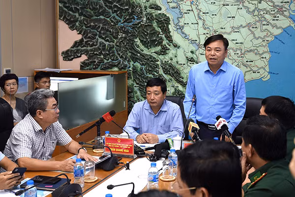 Huong di con bao so 3 - Wipha tiep tuc vao Hai Phong-Hinh-4