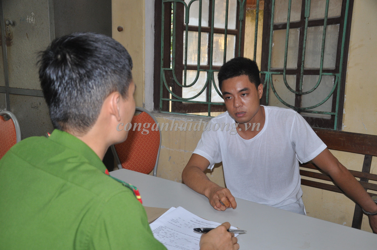 Di dau thu vi toi trom cap, phat hien them toi giet nguoi