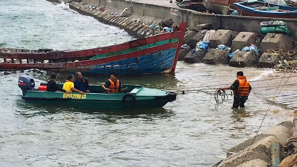 Ung pho bao so 3 - Wipha: Hai Phong huy dong tau SAR-Hinh-3