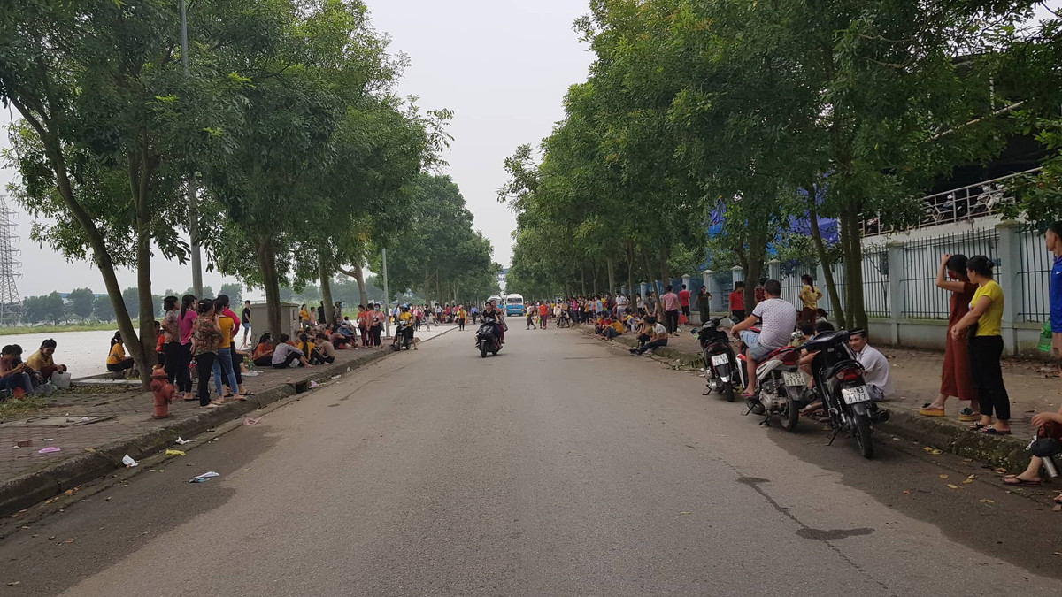 Hang nghin cong nhan Cong ty NamYang Delta tai Hai Duong dinh cong-Hinh-2