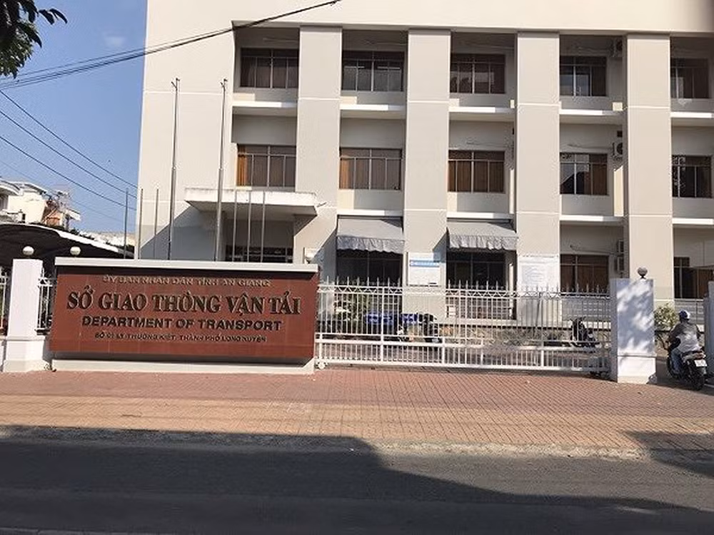 Buc xuc “quan” thanh tra ro luat nhung cu sai pham tum lum nong du luan