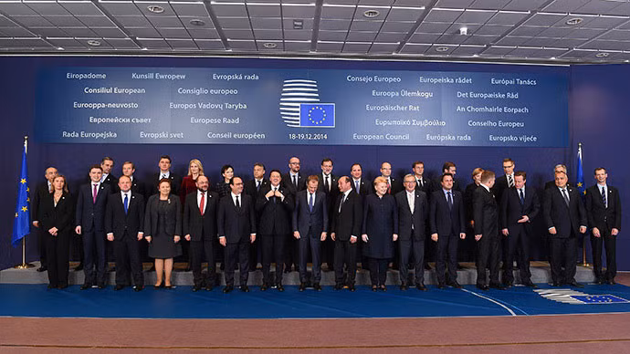 Các nguyên thủ châu Âu chụp ảnh lưu niệm trong Hội nghị Thượng đỉnh ở Brussels ngày 18/12.