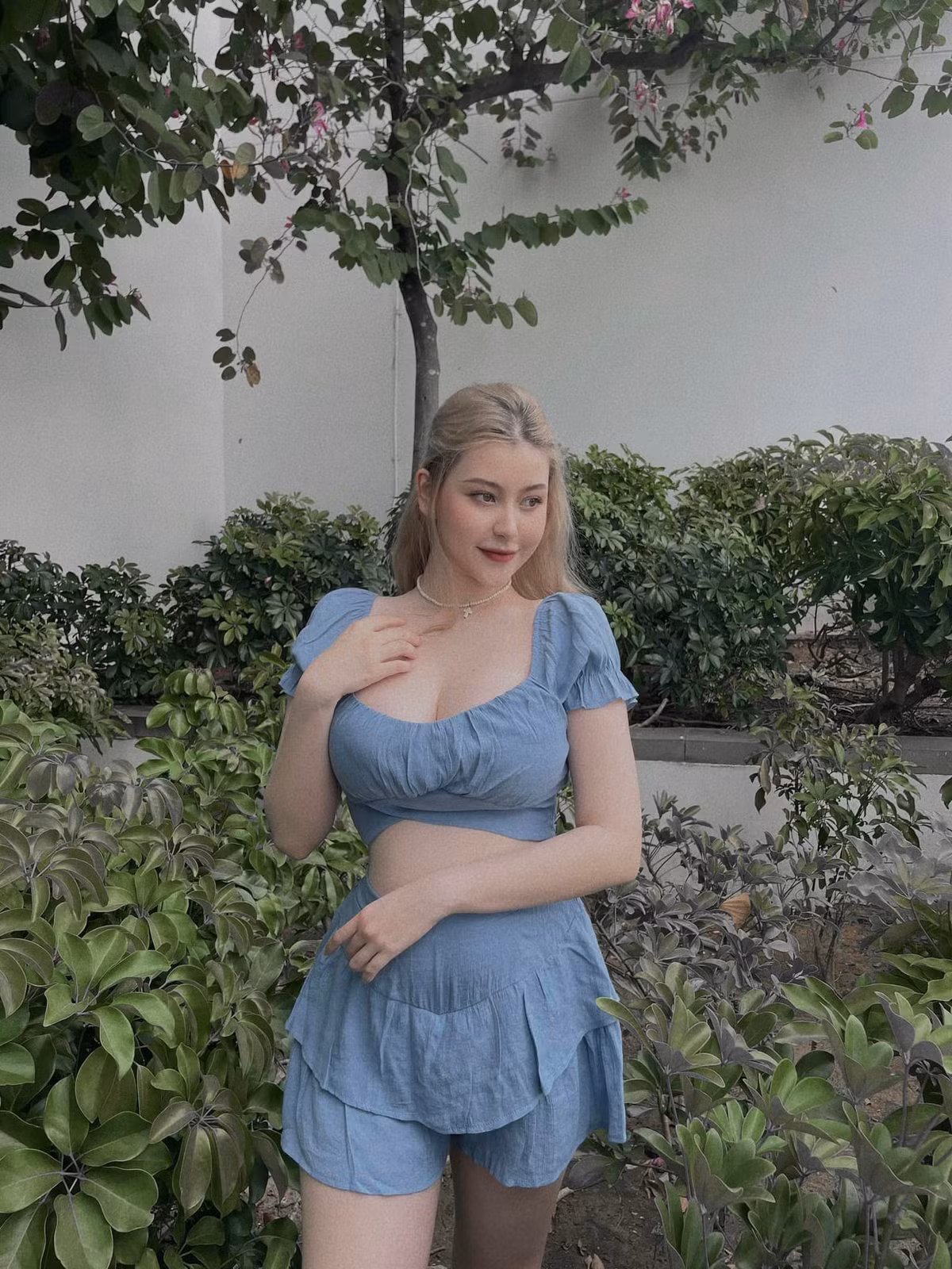 Đầu năm 2022, Sunna bất ngờ công khai đang mang bầu dù chưa cưới, thậm chí chưa từng khoe người yêu. Trước nhiều lời bàn tán không hay, Sunna đã lên tiếng chia sẻ về ông xã và cho biết lý do chưa tổ chức đám cưới là vì ảnh hưởng của dịch COVID-19. Ảnh: FBNV