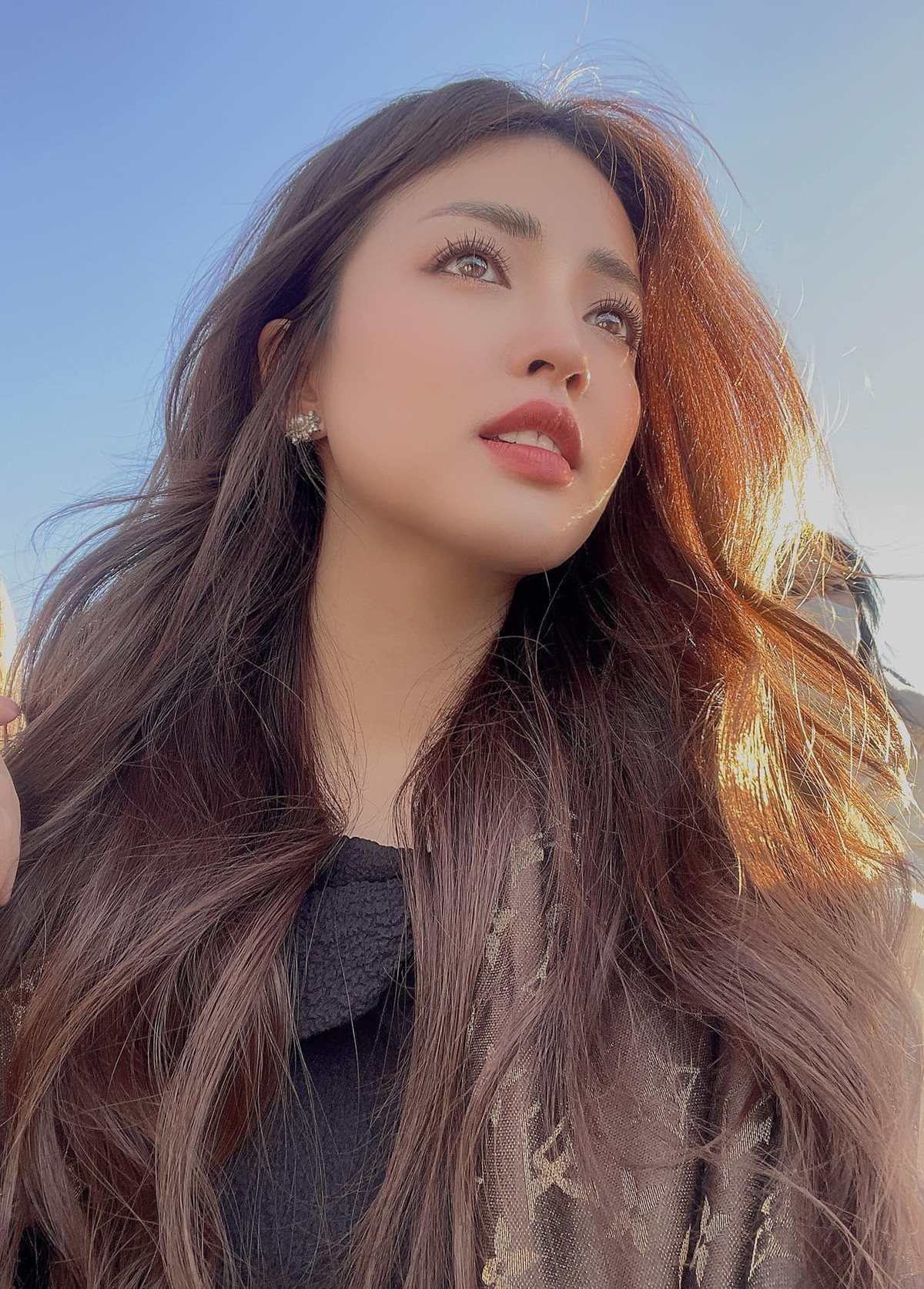 Trên trang cá nhân, Hồ Liên không chia sẻ nhiều về bí quyết làm đẹp. Nhưng người theo dõi khẳng định, cô biết cách chăm sóc bản thân để luôn rạng rỡ nhất. Ảnh: FBNV