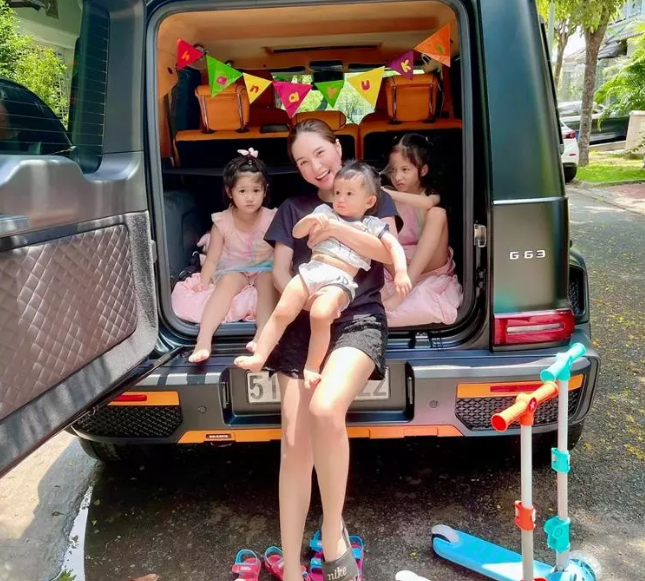 Chi phí thuê dàn vệ sĩ của Đoàn Di Băng khiến cư dân mạng hết sức ngỡ ngàng bởi độ giàu có không ai sánh kịp.