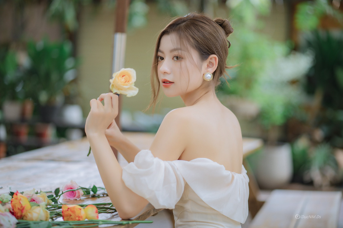 Thu Trang không còn là gương mặt xa lạ trên mạng xã hội, cô sở hữu gần 883.000 follow trang cá nhân Facebook.