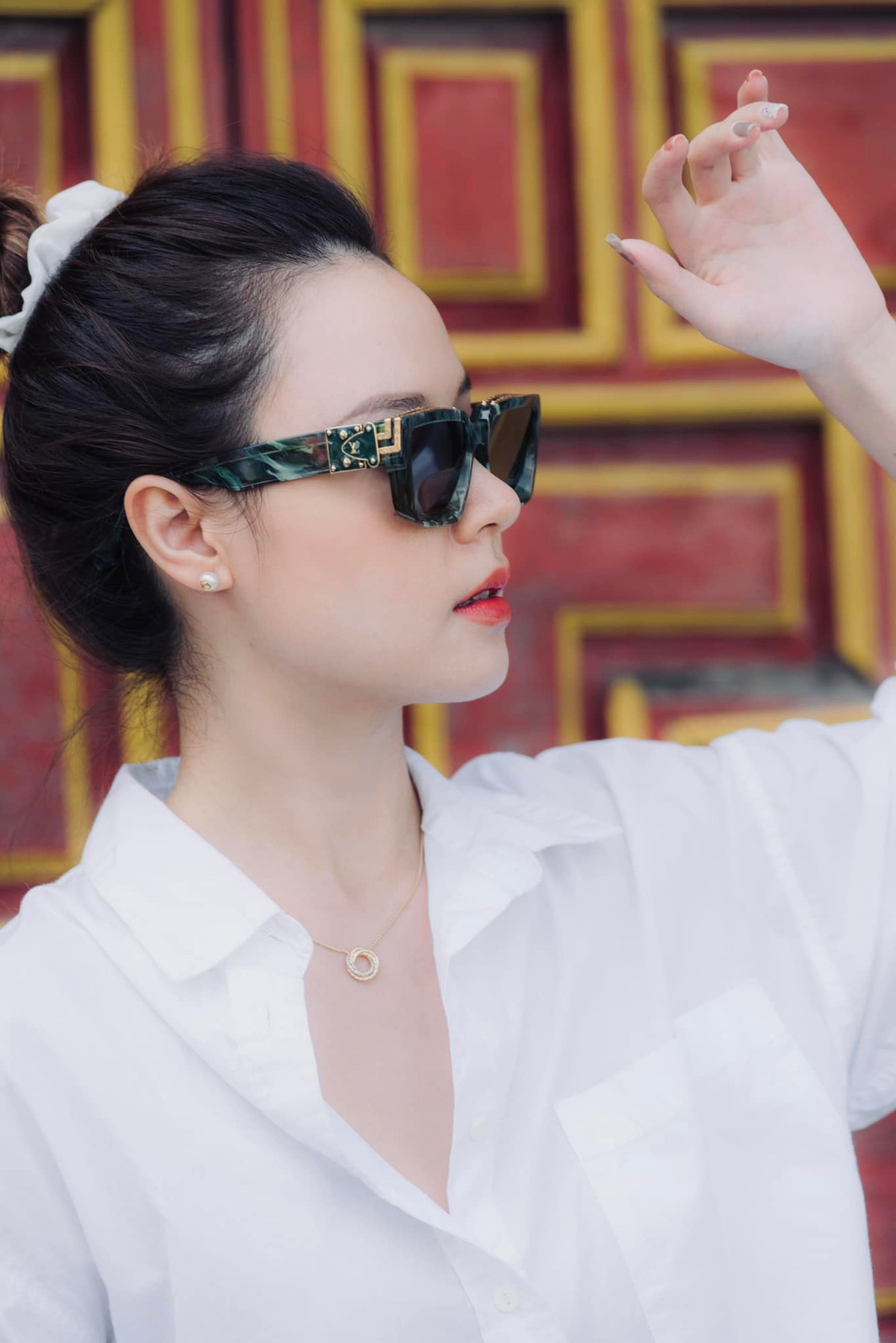 Họ bày tỏ không đồng tình với việc nữ giảng viên xăm hình. Có người cho rằng, Midu ngày càng "mất chất".