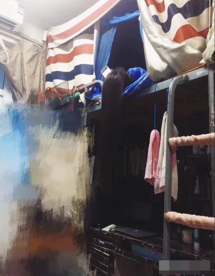 Thỉnh thoảng sẽ được trải nghiệm cảnh thót tim khi thấy tóc không thấy người.