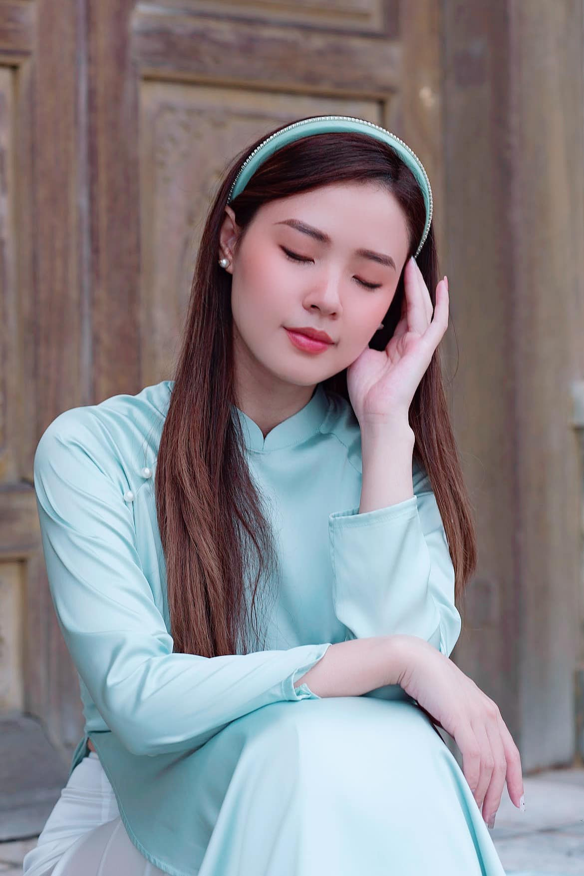 Không chỉ là một diễn viên nổi tiếng, Midu còn là một doanh nhân và tham gia hoạt động giảng dạy tại trường đại học Công nghệ TP HCM (HUTECH).