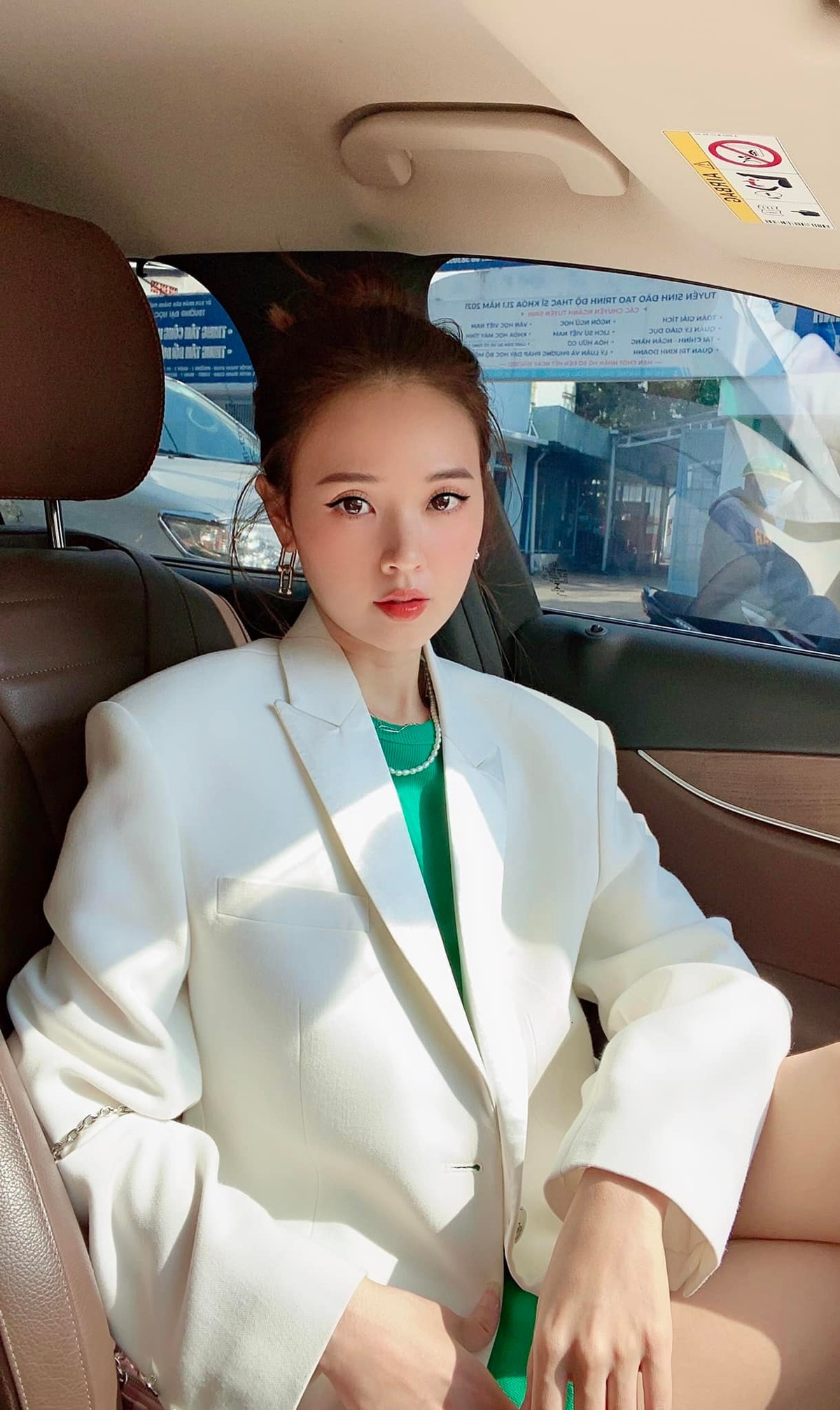 Những khung ảnh khoe body săn chắc, quyến rũ của nữ diễn viên sinh năm 1989 thời gian qua đặc biệt gây chú ý.