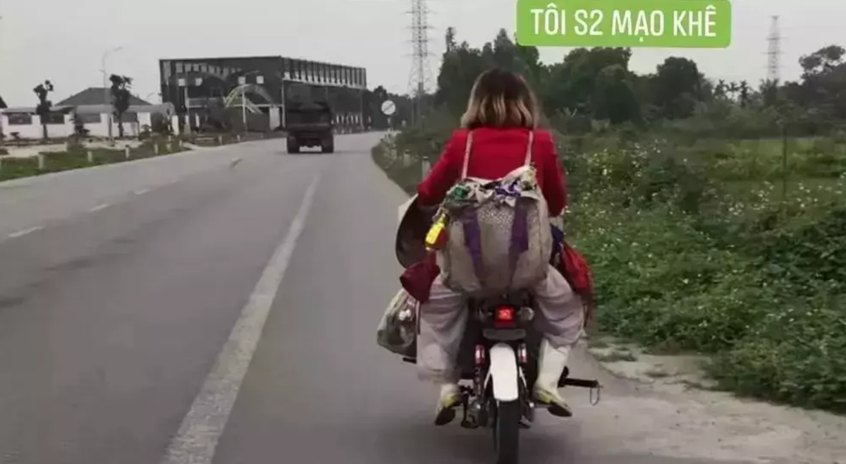 Thêm vào đó, gu thời trang màu mè, mặc nhiều lớp của Bella trong thời tiết nắng nóng khiến nhiều người phát ngốt.