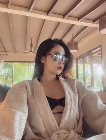 Thúy Quỳnh lựa chọn hình ảnh gợi cảm vì sở thích cá nhân, không theo xu hướng.