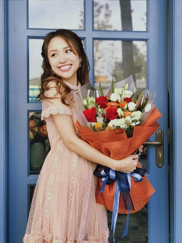 Nhìn nhan sắc trong trẻo này, ai dám tin Vân Hugo đã 36 tuổi và là mẹ 2 con.