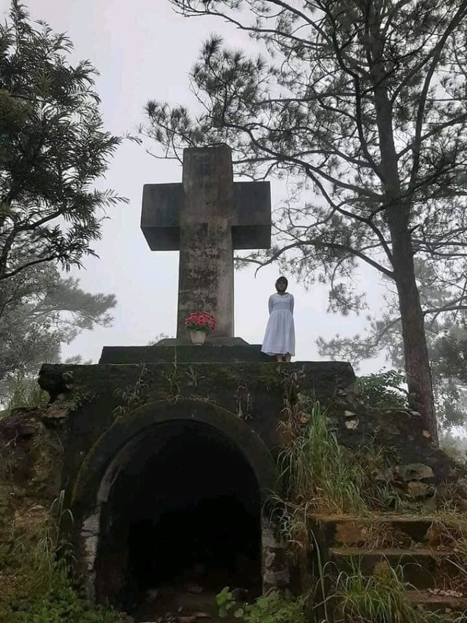 Đi du lịch ai cũng mong muốn có được những bức ảnh để đời, đúng ý của mình nhưng không phải ai cũng được như ý vì có những lúc dù mình đã cố gắng tạo dáng nhưng bức ảnh "ra lò" vẫn xấu mù. Ảnh: Tổng hợp