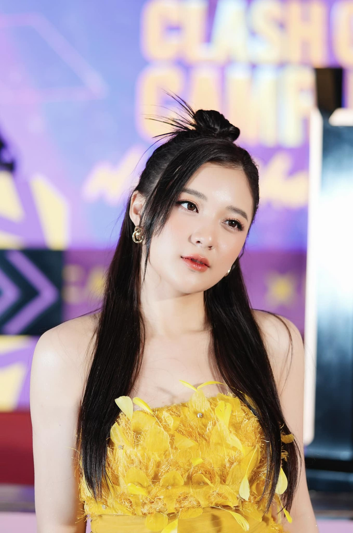 Sở hữu ngoại hình cuốn hút cùng lỗi dẫn thông minh, nhanh nhẹn, nữ MC Phương Thảo từng được BTV Ngọc Trinh nhận định rằng: "Có phong thái dẫn bắt khán giả phải theo dõi mình".