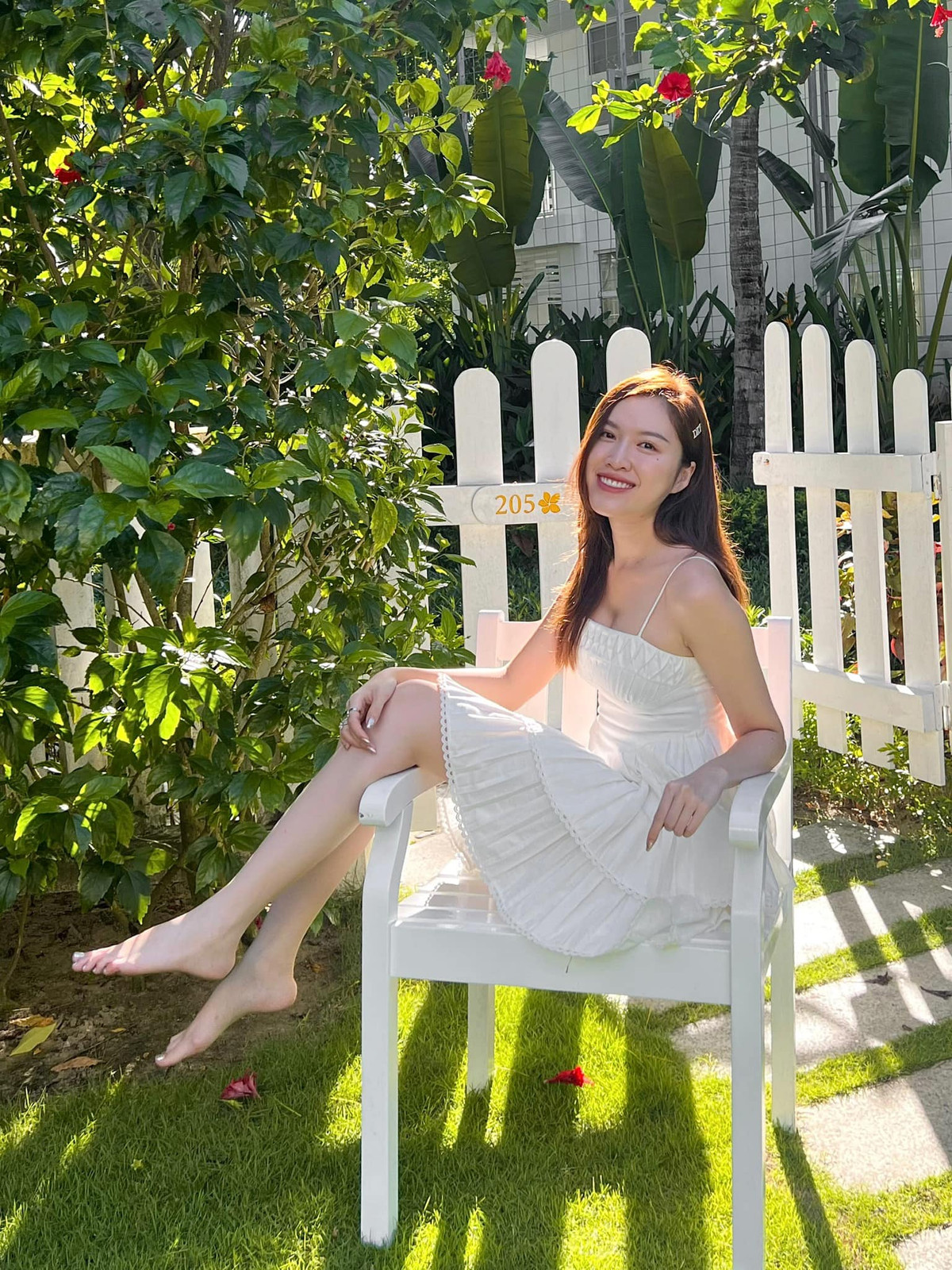 Không chỉ tài năng mà sắc vóc của nữ MC cũng luôn nhận được lời khen ngợi.