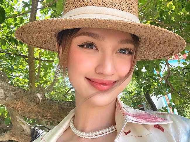  Hot girl Xuân Mai là một trong những cái tên nổi đình đám trên mạng xã hội nhờ sở hữu sắc vóc như lai Tây.