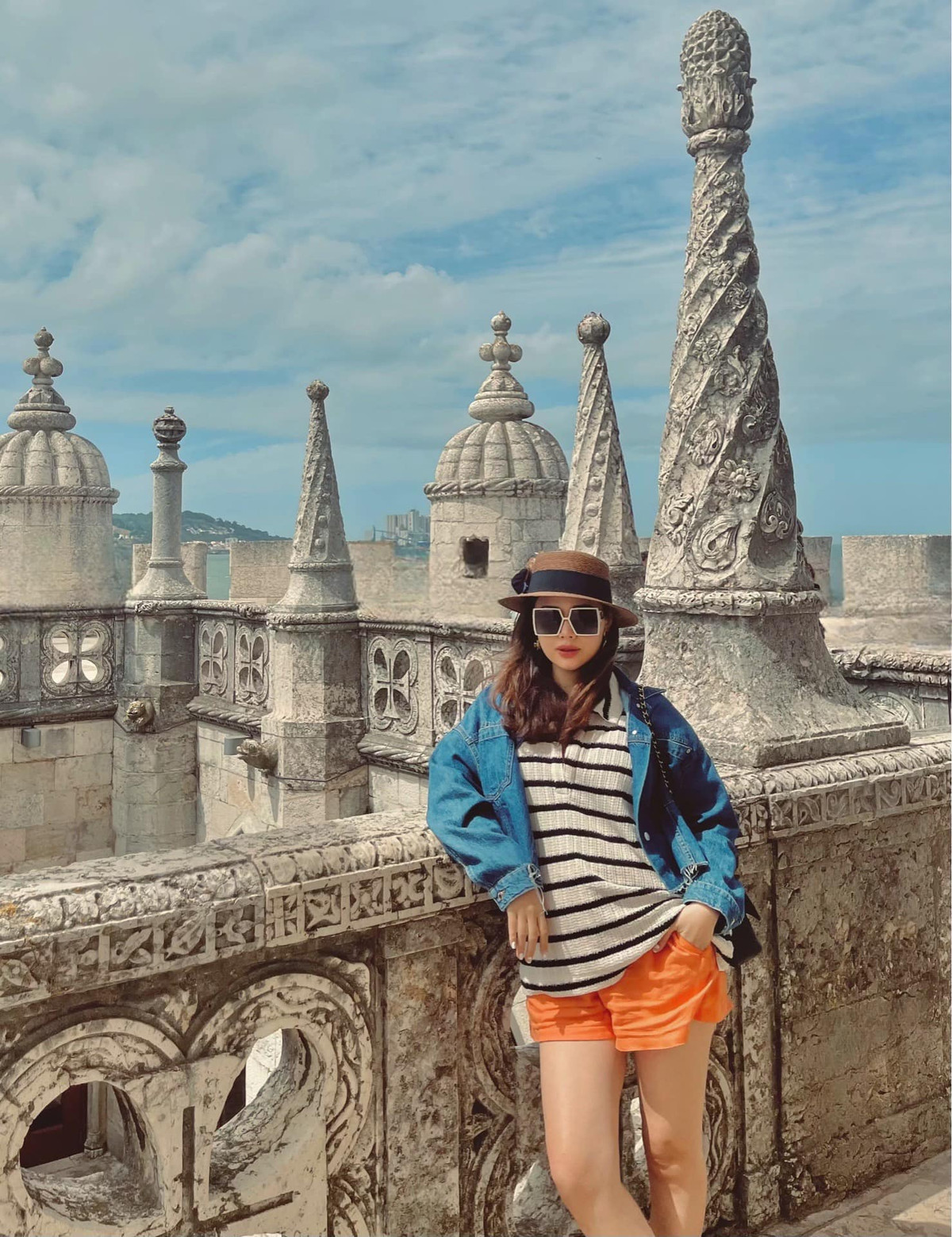 Cuộc sống hôn nhân của Phanh Lee luôn khiến netizen phải trầm trồ ngưỡng mộ khi được nửa kia chăm sóc, cưng chiều hết mực. Ảnh: FBNV