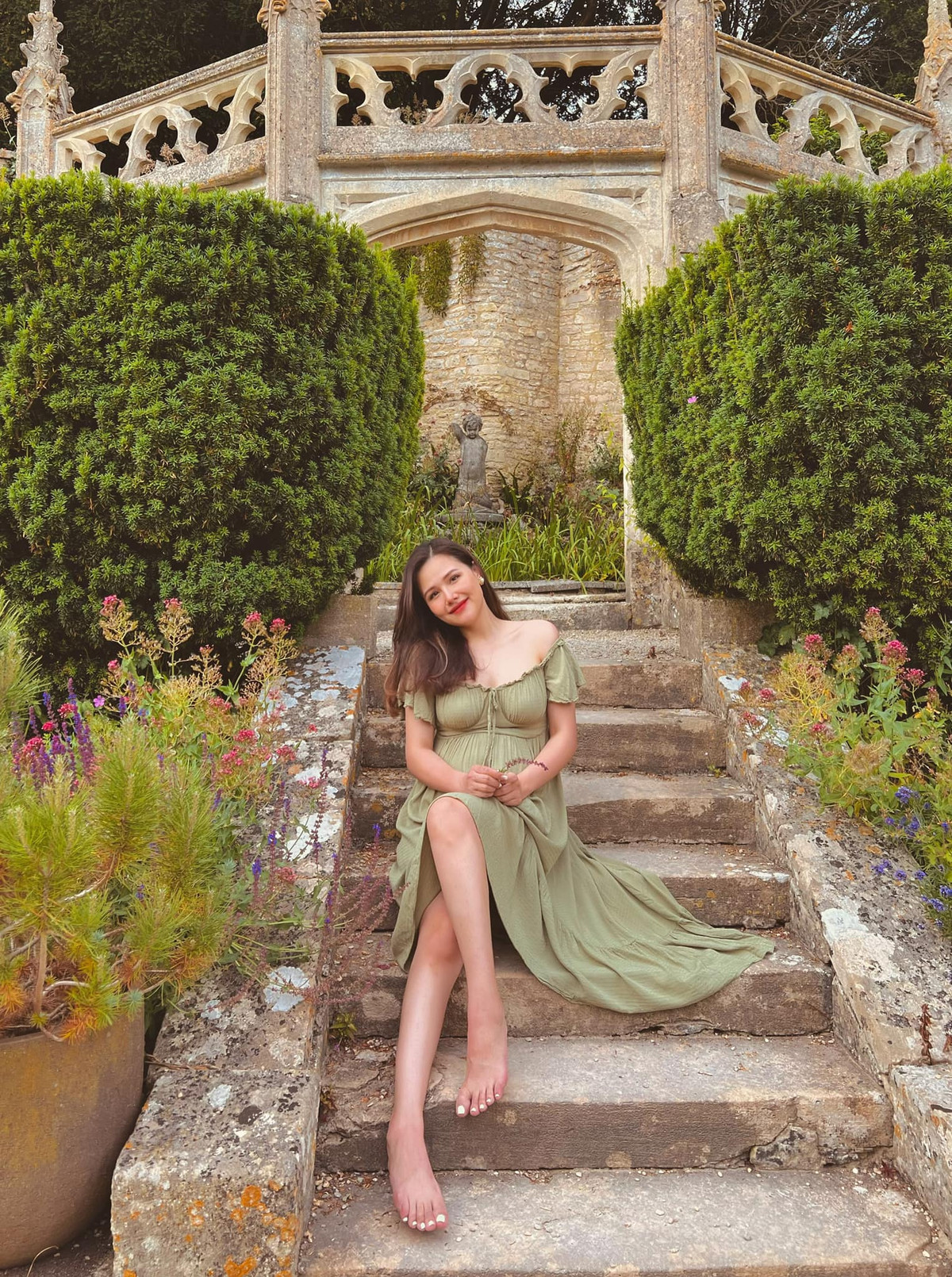 Dù đang mang thai nhưng nhan sắc của phu nhân tập đoàn nghìn tỷ khiến công chúng không khỏi trầm trồ.