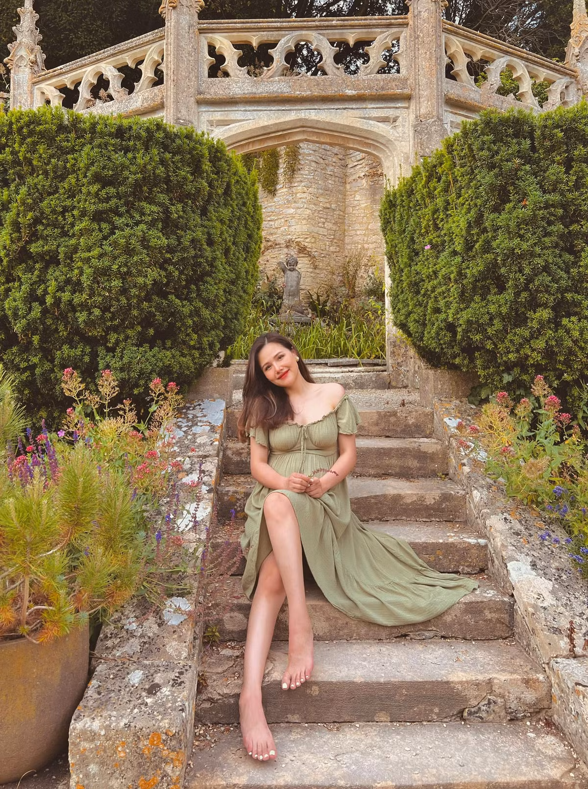 Dù đang mang thai nhưng nhan sắc của phu nhân tập đoàn nghìn tỷ khiến công chúng không khỏi trầm trồ.