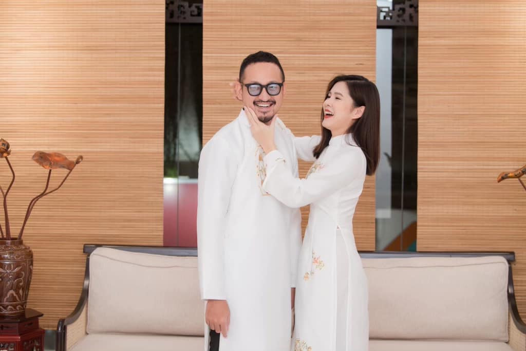 Giữa tháng 12/2020, MC Vũ Thu Hoài và CEO Nguyễn Nghiêm Hoài Nam tổ chức đám cưới tại một khách sạn sang trọng ở Hà Nội.