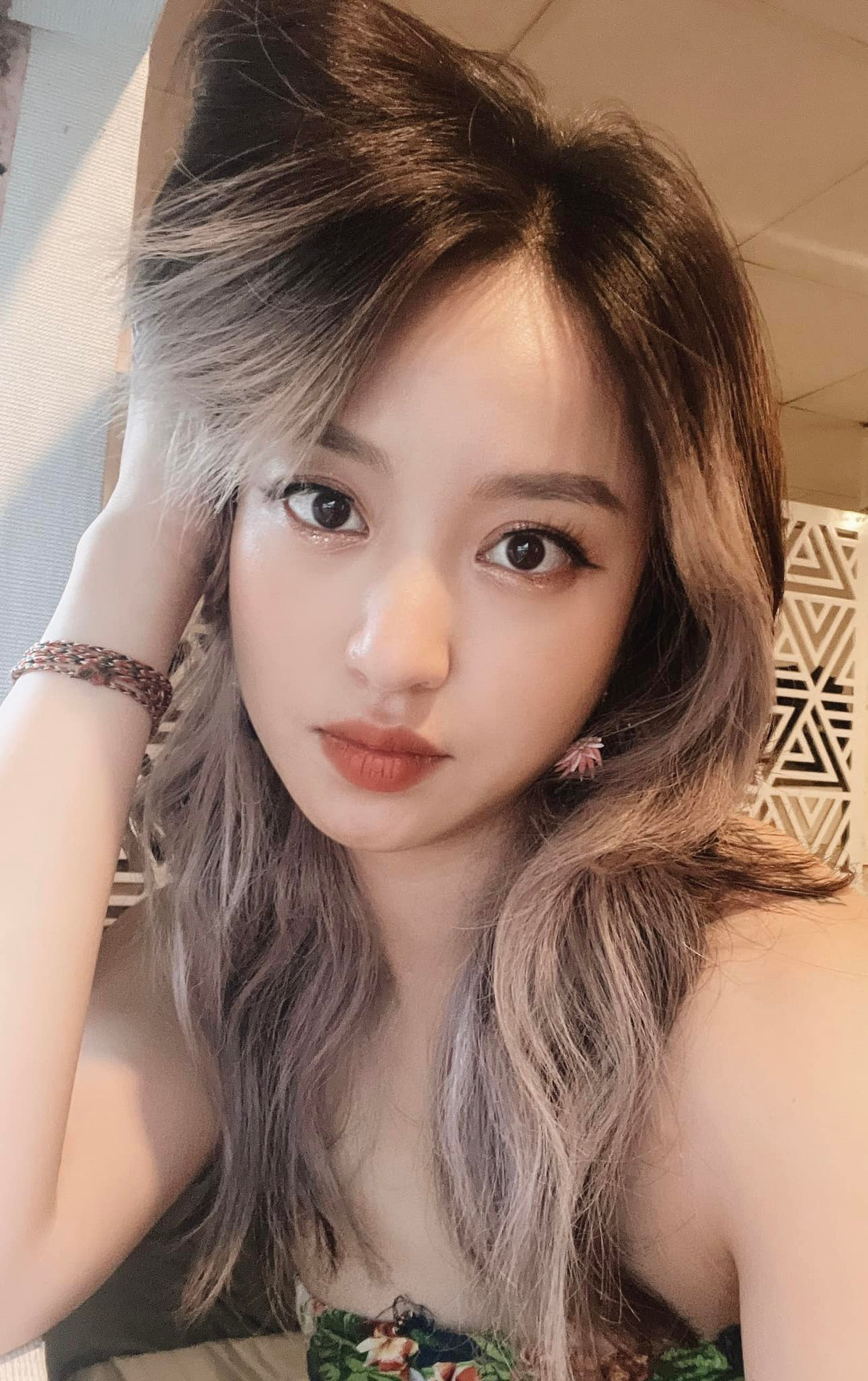 Đối với không ít người, so với thời hoàng kim cách đây gần 10 năm, Mi Vân vẫn luôn là một trong những tượng đài nhan sắc khó có thể xoá nhoà.