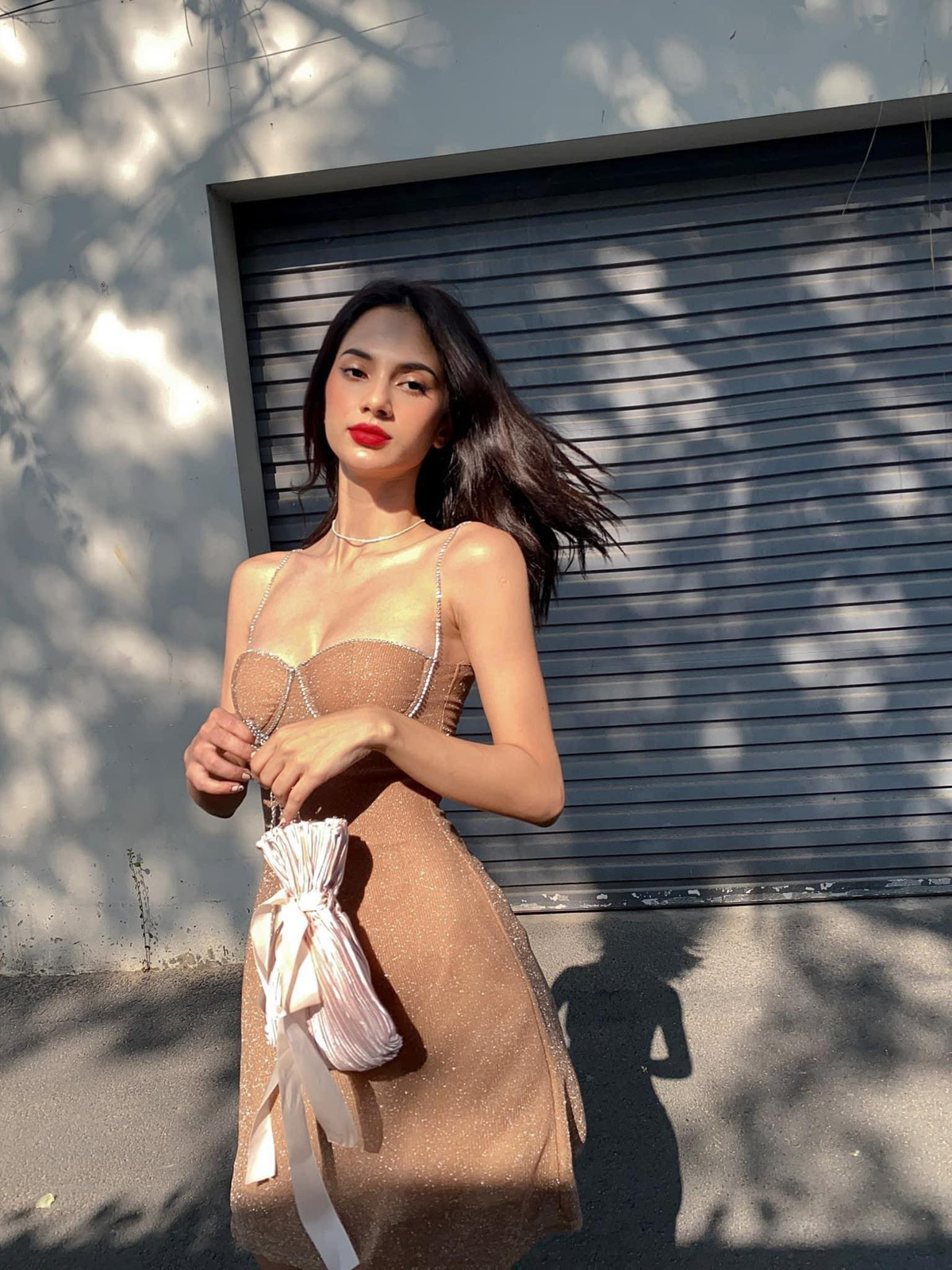 Ngoài di truyền thì ngoại hình của Emma Lê có được một phần nhờ chăm chỉ rèn luyện thể thao.