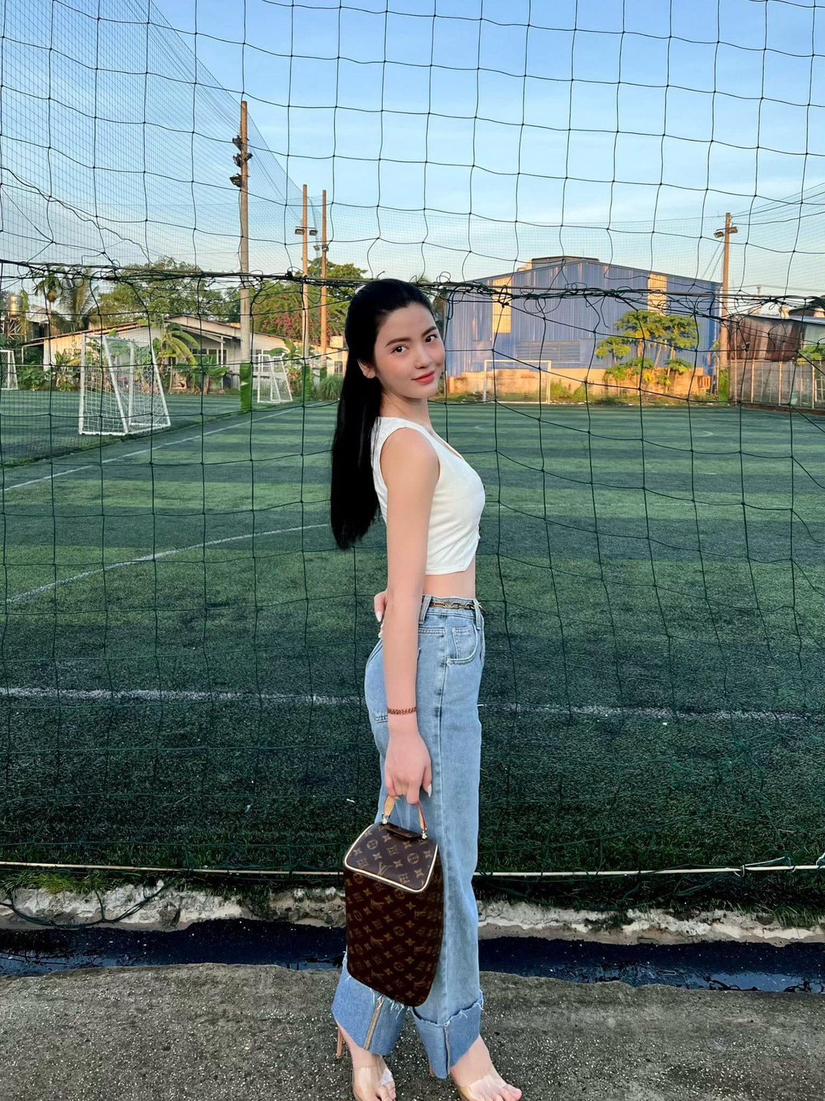 Ngoài đời Chu Thanh Huyền sở hữu nhan sắc xinh đẹp không kém cạnh gì thế hệ hot girl hiện nay.