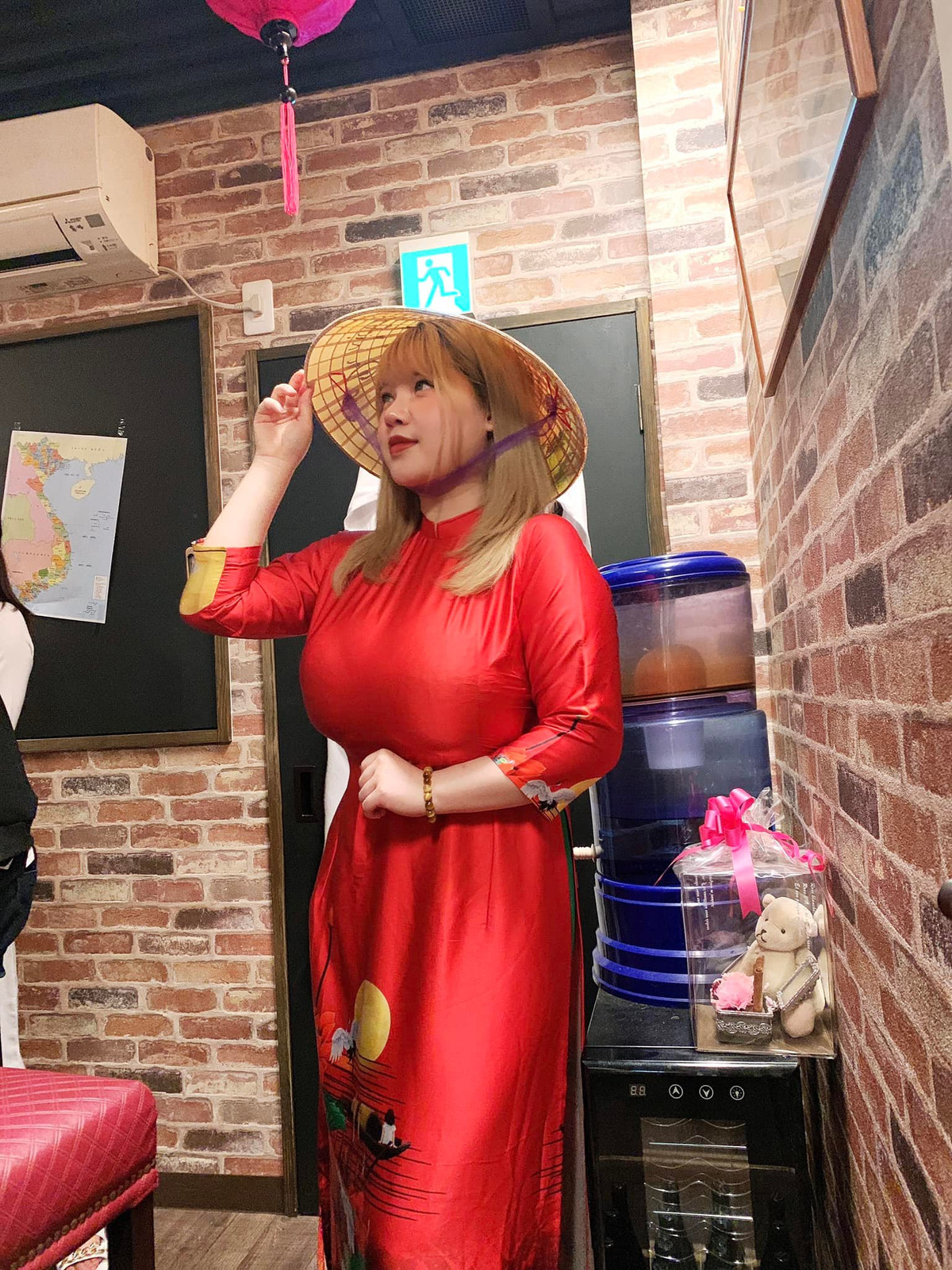 Mặc những lời lẽ khiếm nhã của cư dân mạng, hot girl Hải Dương vẫn tự tin với ngoại hình của mình, cô thường chia sẻ hình ảnh mặc gợi cảm lên MXH. Ảnh: FBNV