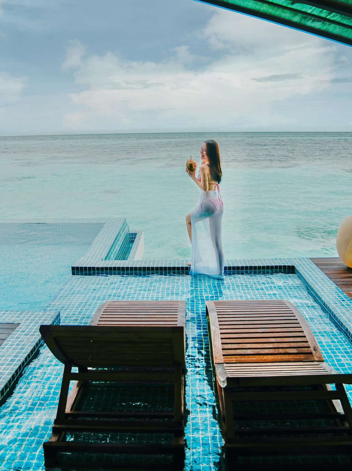 Ngoài đời, Mai Phương rất chú trọng việc giữ gìn vóc dáng và hình ảnh trước khán giả. Ảnh: FBNV