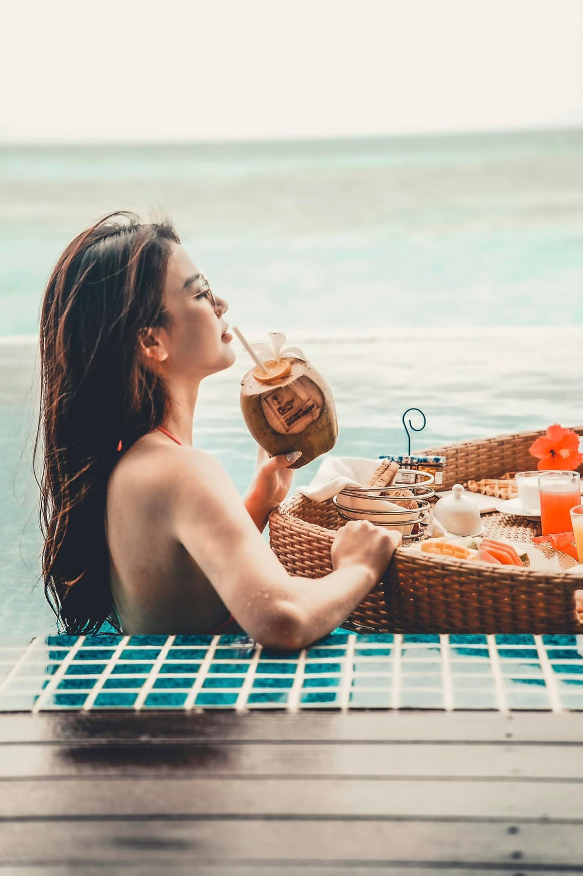 Là một người dẫn chương trình, Ngô Mai Phương rất chú trọng tới ngoại hình. Không chỉ có gương mặt xinh đẹp, cô còn sở hữu thân hình thon gọn và săn chắc.