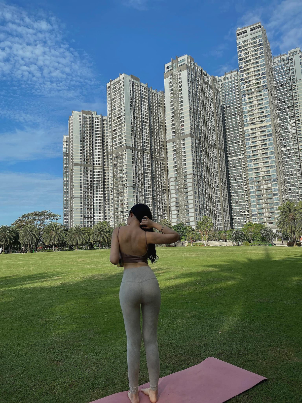 Gái xinh Đồng Nai nhận được nhiều lời khen cho vóc dáng quyến rũ, cân đối.