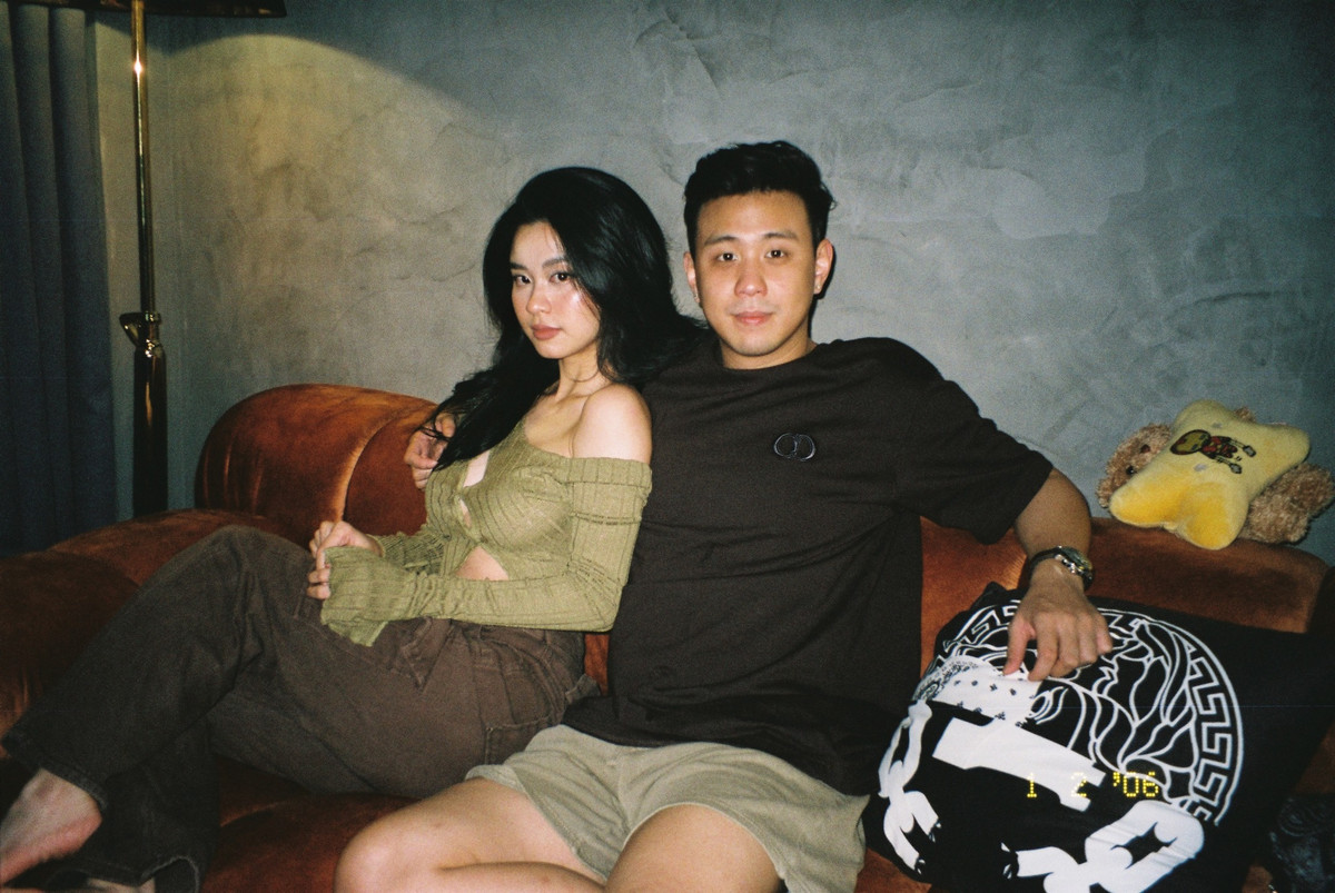 Thế nhưng thời gian qua, sau khoảng thời gian Hàn Hằng ở ẩn trên MXH netizen lại bất ngờ khi thấy họ sánh đôi bên nhau. Ngay sau khi công khai, Huyme đã "xả" loạt ảnh cực tình.