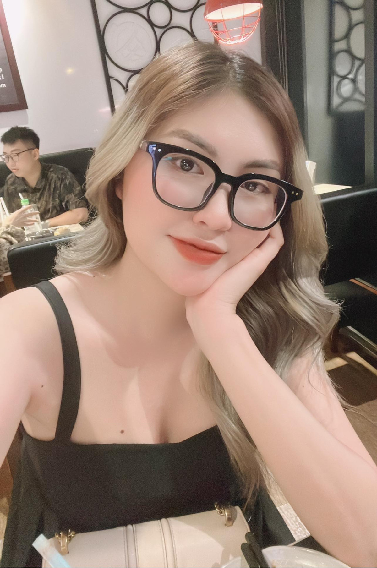 Phạm Thị Nguyệt Hà - người yêu cũ của Văn Toản là một hot girl nổi tiếng trong cộng đồng fan bóng đá.