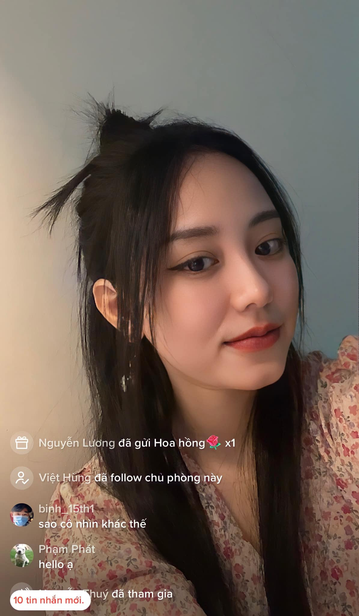 Thế nhưng đến đầu năm vừa rồi, cả hai lại tuyên bố đã “đường ai nấy đi” với sự thông báo có phần “phũ phàng” từ phía đằng trai.