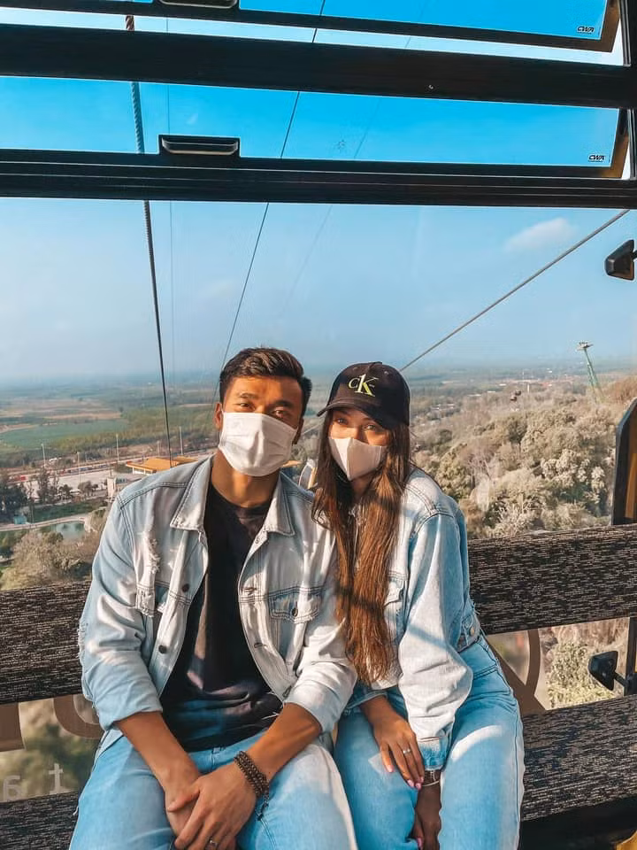 Trước khi chính thức về chung một nhà, Bùi Tiến Dũng và người mẫu đến từ Ukraine đã có gần 2 năm hẹn hò.