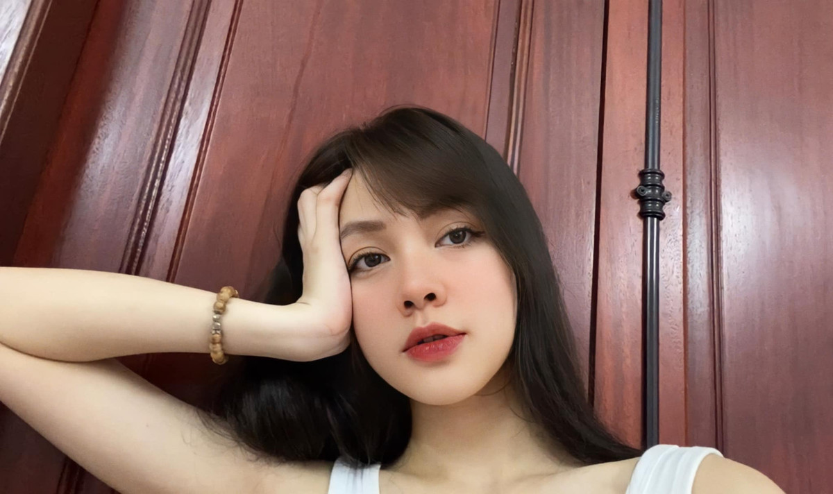 Đặc biệt, trong những hình ảnh đăng tải gần đây, ngoài nhận về những lời khen xinh đẹp Quế Linh còn được mọi người khuyên nên đi thi Hoa hậu.