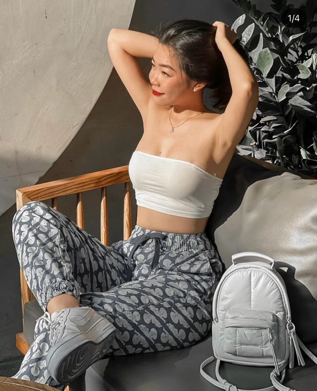 Uyển My có ngoại hình ấn tượng, phong cách thời trang mãn nhãn thu hút bao ánh nhìn.