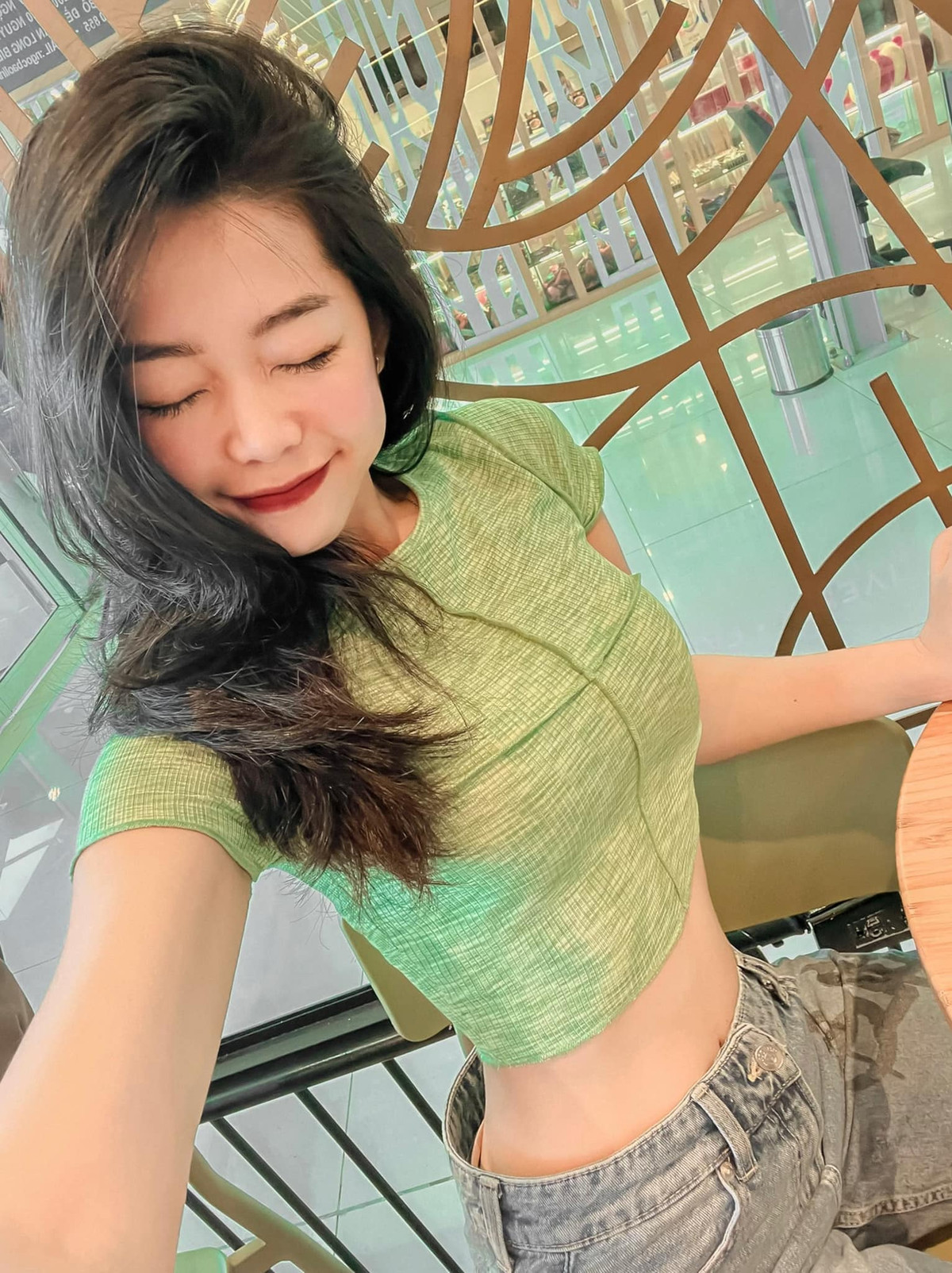 Trong dàn hot girl TikTok hiện nay Nguyễn Bích Uyển My là cái tên không hề lạ lẫm với cả cộng đồng mạng.