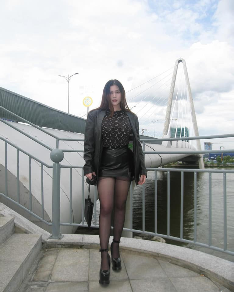 Nàng hot girl lai đã kết hôn và sinh con đầu lòng vào tháng 3/2022, những hình ảnh mới sau sinh của cô nàng nhận về nhiều sự quan tâm, đặc biệt nhan sắc thăng hạng của cô trở thành tâm điểm.