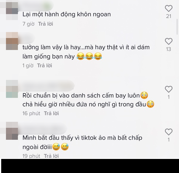 Được biết đoạn clip về hành động thiếu ý thức trên đã được chủ nhân xóa đi, tuy nhiên không ít cư dân mạng đã để lại bình luận phẫn nộ, chỉ trích, và vẫn chưa rõ vì sao cô lại có hành động như thế.