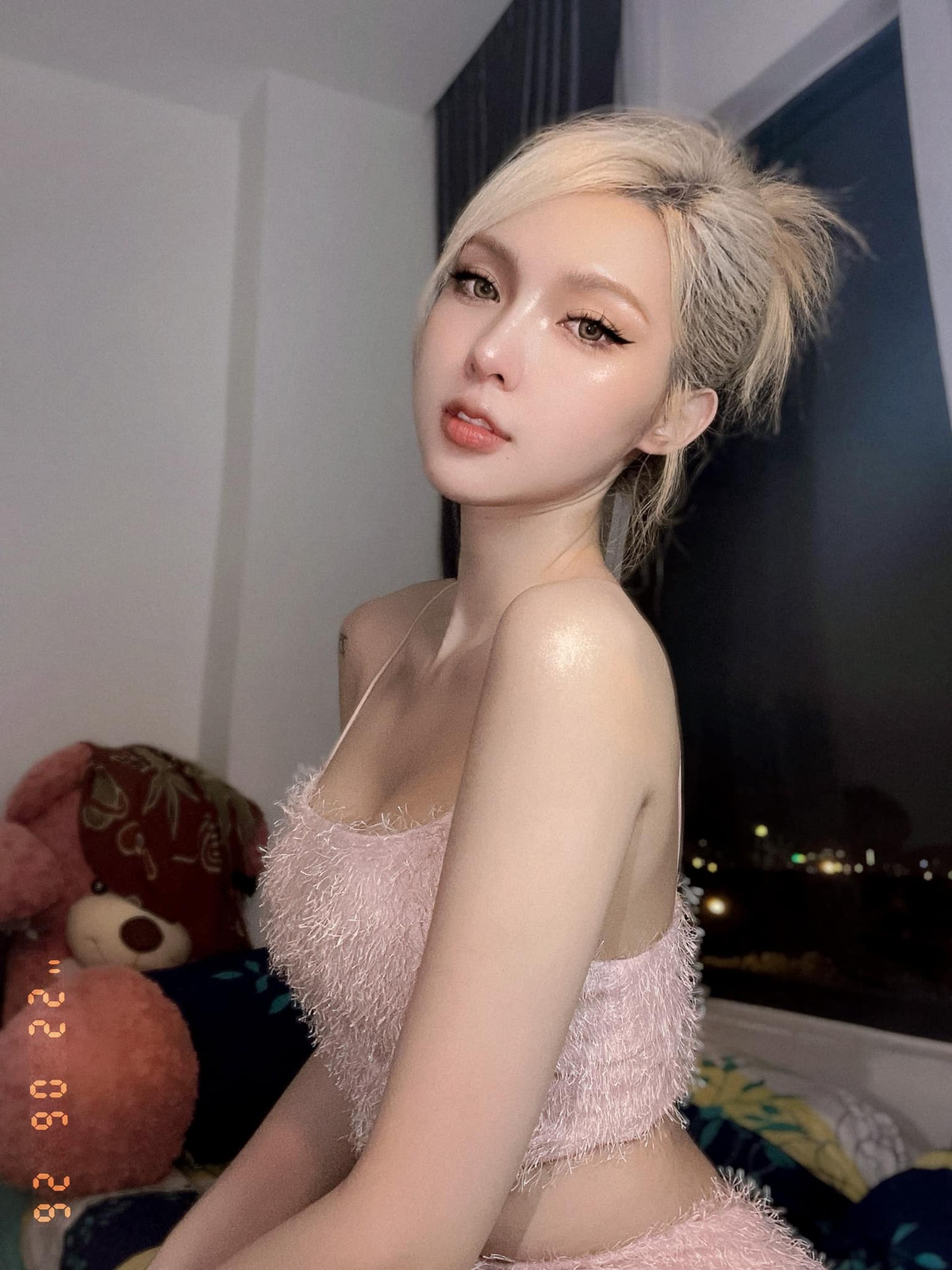 Nhiều người nhìn vào ngoại hình của cô đã không tin cô là gái chuyển giới.