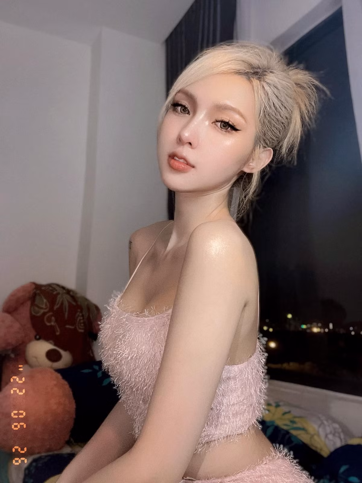 Nhiều người nhìn vào ngoại hình của cô đã không tin cô là gái chuyển giới.