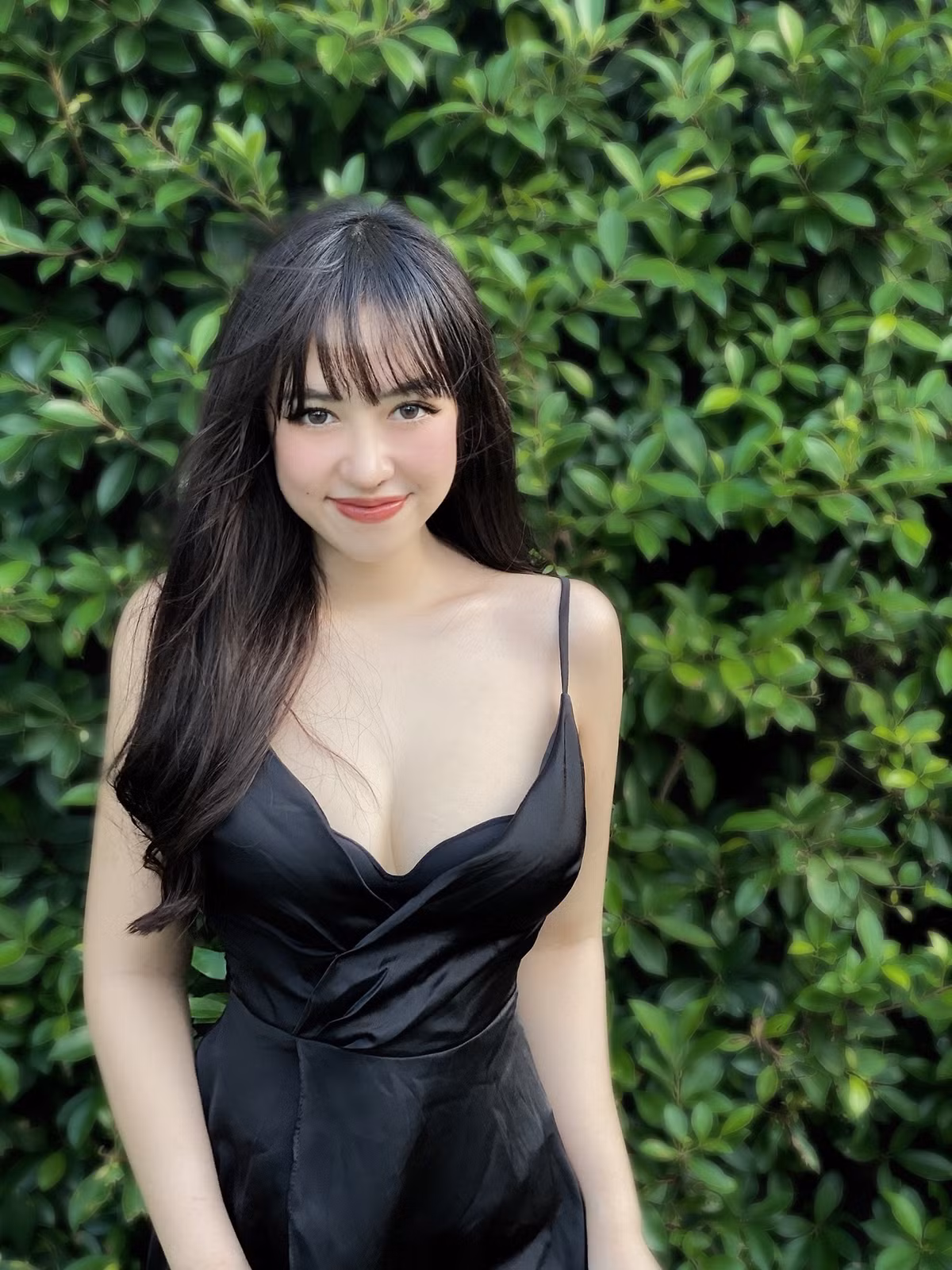 Cô kết thân với bộ môn gym và tập luyện theo hướng dẫn của huấn luyện viên để có được sắc vóc như hiện tại.