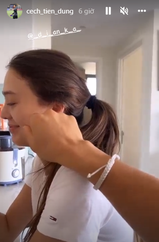 Dianka Zakhidova (SN 2000), tốt nghiệp chuyên ngành Văn hóa và Nghệ thuật của Đại học Quốc gia Kyiv. Đây là một trong những cơ sở giáo dục lâu đời nhất Ukraine.