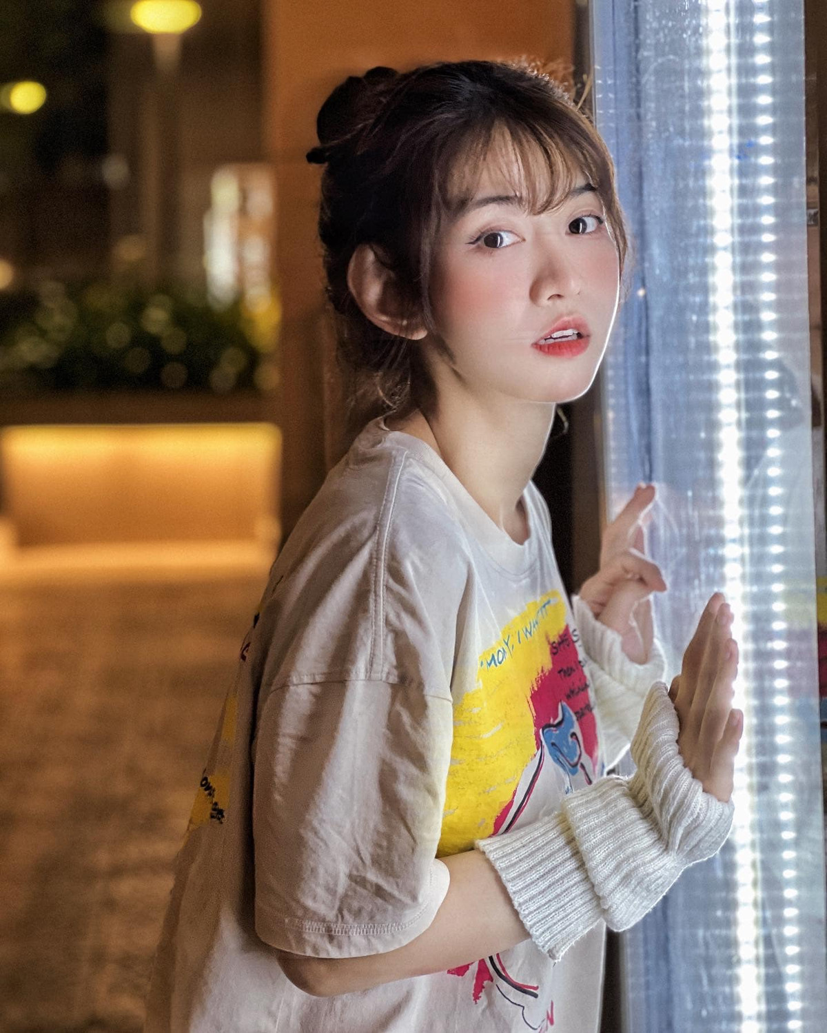 Hiện tại Lê Bống đã xóa đoạn clip 1,5 triệu like, 15 triệu view gây tranh cãi và im lặng không lên tiếng gì về những thị phi này.