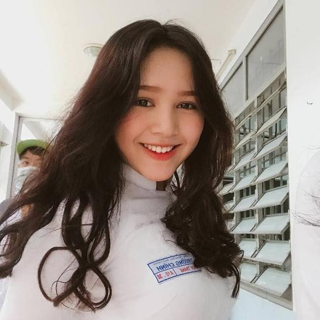 Tuy nhiên, trông Xoài Non thời điểm đó vẫn toát lên vẻ đẹp theo kiểu con lai dù bố mẹ đều là người Việt Nam.